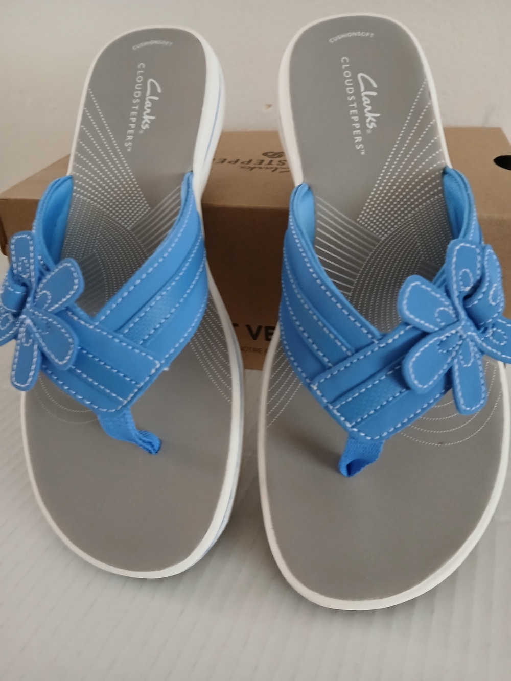 Clarks Women's Blue Cloudsteppers Floral Sandals Size 8M $35 - Picture 5 of 10